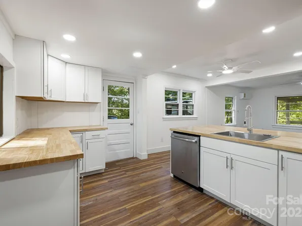 111 Rose Creek Rd, Franklin, NC 28734