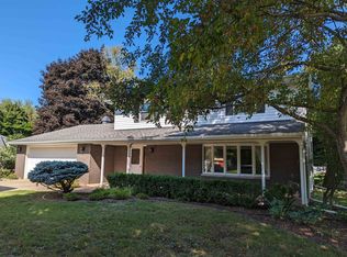 646 Dartmouth Dr, Neenah, WI 54956