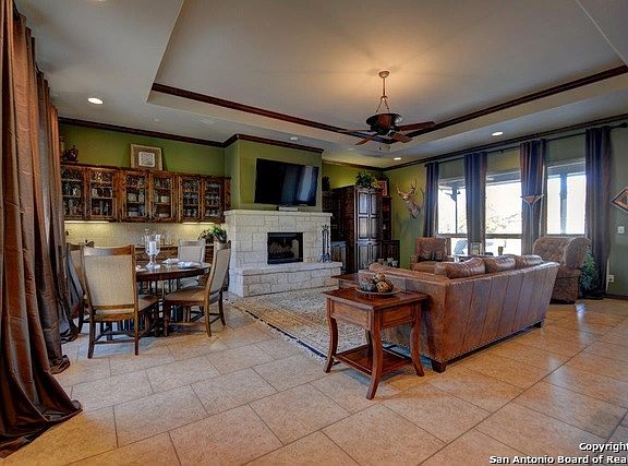 2nd image of 2809 Indian Wells Dr E