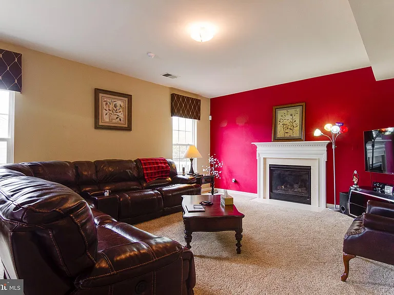 46 Bismark Dr — Photo 7