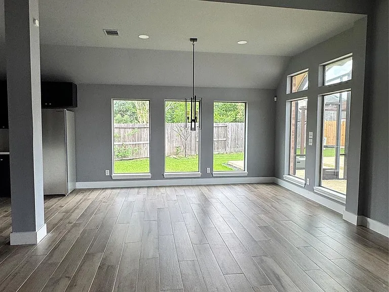 6330 Bear Creek Ct — Photo 8
