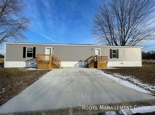 808 Carriage Lane Ests #808, Streator, IL 61364