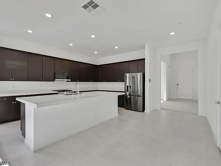 73 Atrani Bay Ct — Photo 3