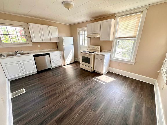 3rd image of 25 Dilworth St #2