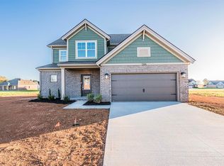 1266 Saddlebred Ln, Bowling Green, KY 42104