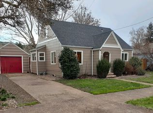 421 NE Yamhill St, Sheridan, OR