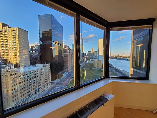 Rented by Luxury Habitat | media 53