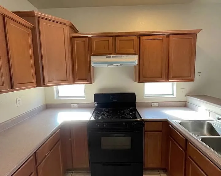 731 Emerald Idol Pl — Photo 13