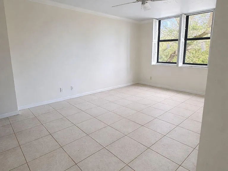 3800 N Hills Dr #315 — Photo 10