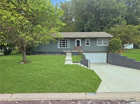 6612 W 85th St, Overland Park, KS 66212
