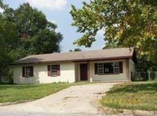 306 E 10th St, Alma, GA 31510
