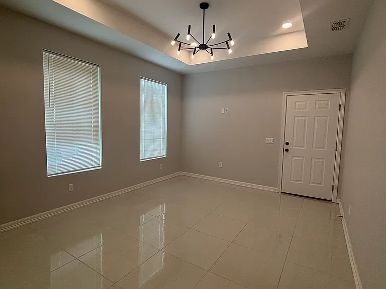 4301 Heron Ave #9 — Photo 7