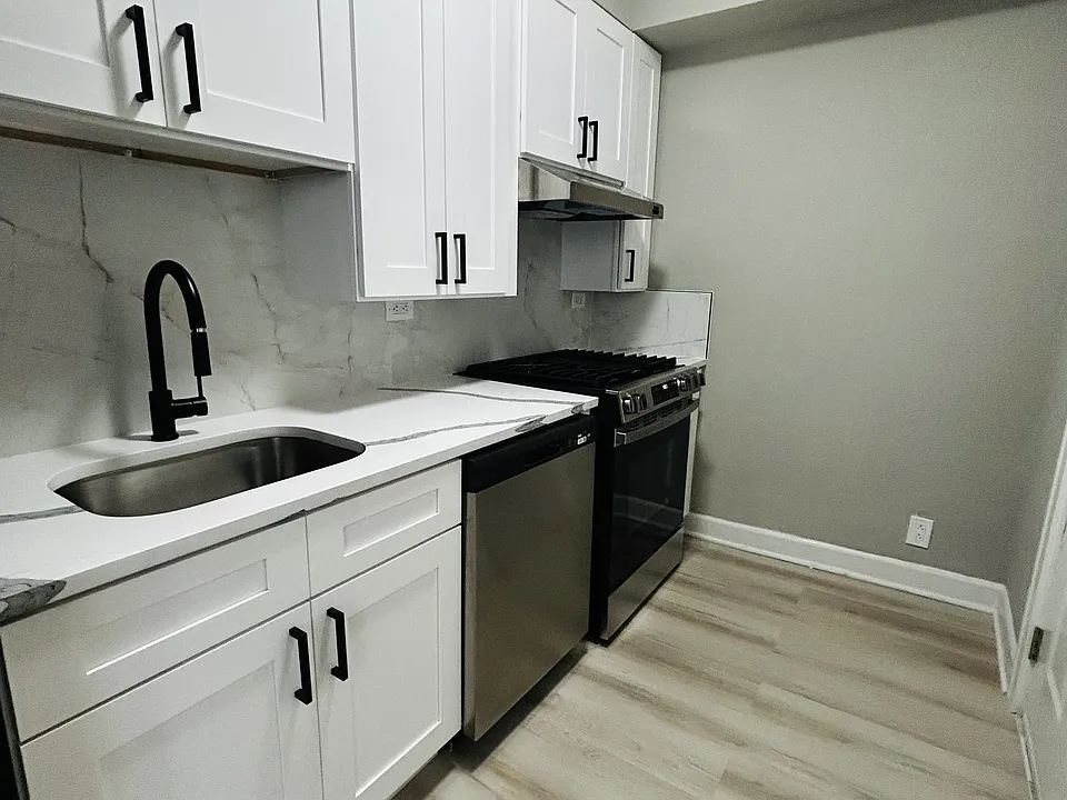 5005 N Harding Ave #5009-2