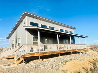 1014 Black Mountain Rd, Thermopolis, WY 82443