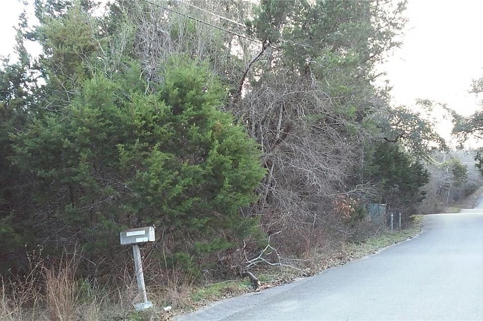 2nd image of 18204 Ellason Rd