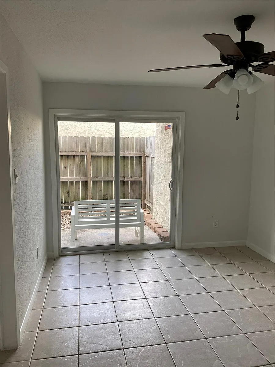 Building Photo - 10075 Westpark Dr #70