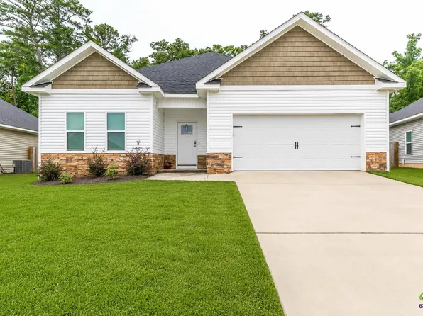 105 Garrett Ln, Bonaire, GA 31005