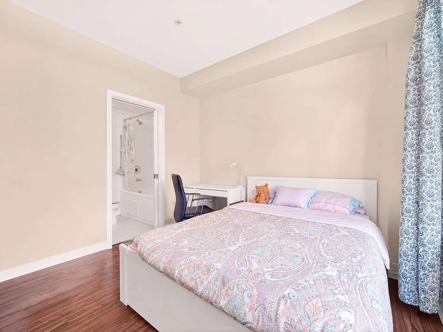 5692 Kings Rd — Photo 3