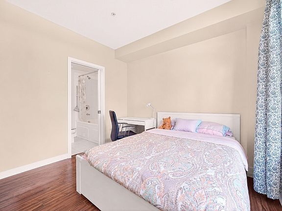 3rd image of 5692 Kings Rd