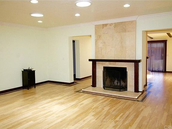 3rd image of 5945 Hillview Park Ave
