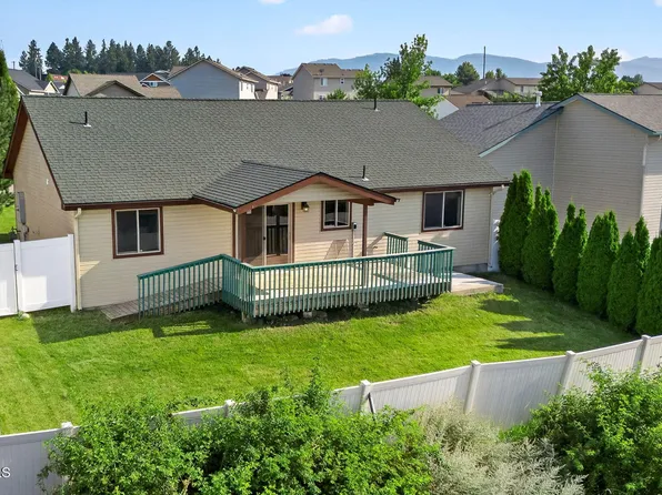3513 N Carriage Ct, Post Falls, ID 83854