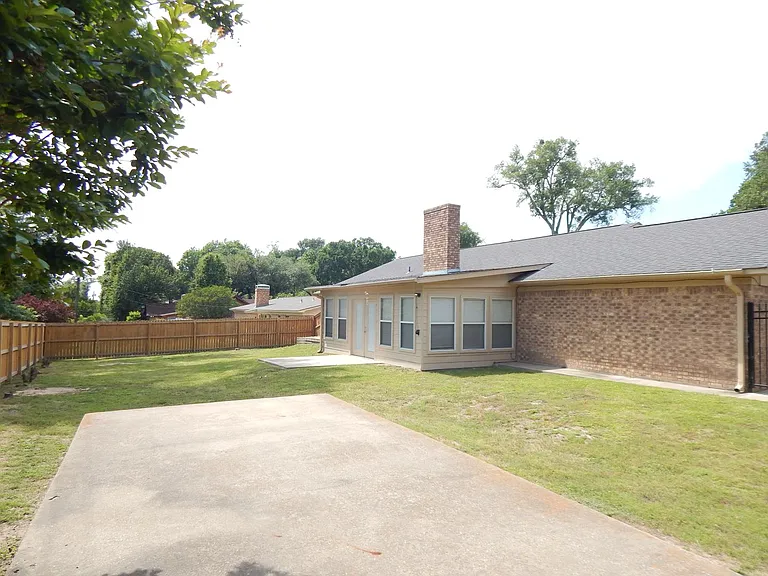 905 David Dr — Photo 37