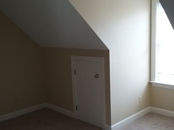 4th image of 11B Monument Dr