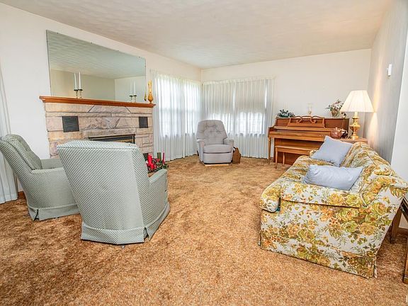 4th image of 126 Northwood Dr
