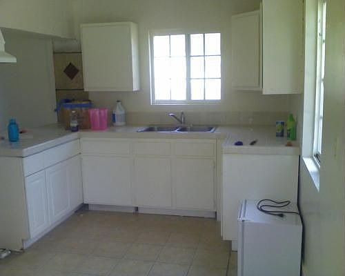 2nd image of 1039 N Mountain View Ave