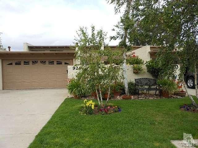 1st image of 929 Woodlawn Dr