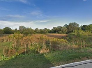 425 Lauder Ln, Inverness, IL 60067