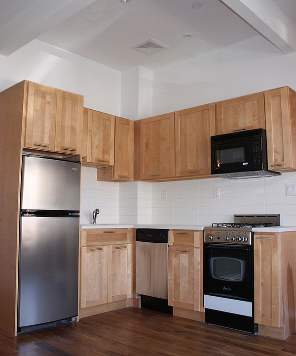 2nd image of 464 Greene Ave #2B