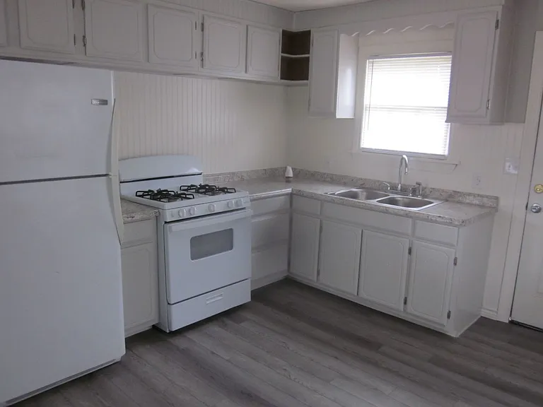 4216 S Hughes St #1 — Photo 5