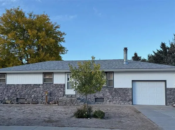 1620 Birch St, Gering, NE 69341
