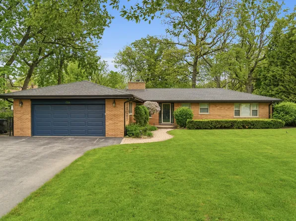 1725 Sunset Ridge Rd, Glenview, IL 60025