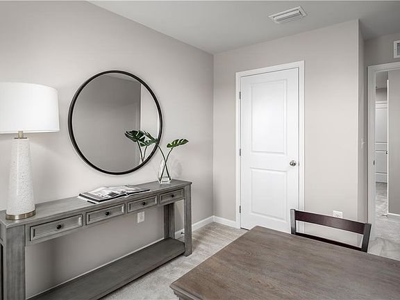 3rd image of 3305 Penguin Cir