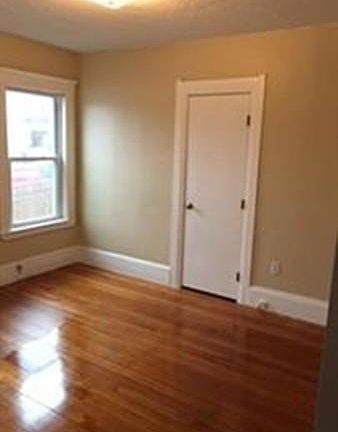 5th image of 22 Lawton Ave #1