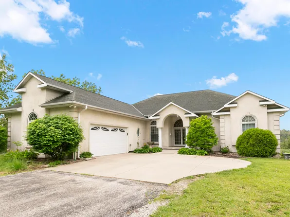 50638 221st St, Council Bluffs, IA 51503