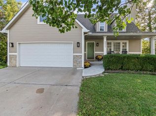 6009 Walnut Cv, Trimble, MO 64492