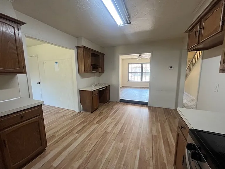 1832 S Fir Ave — Photo 12