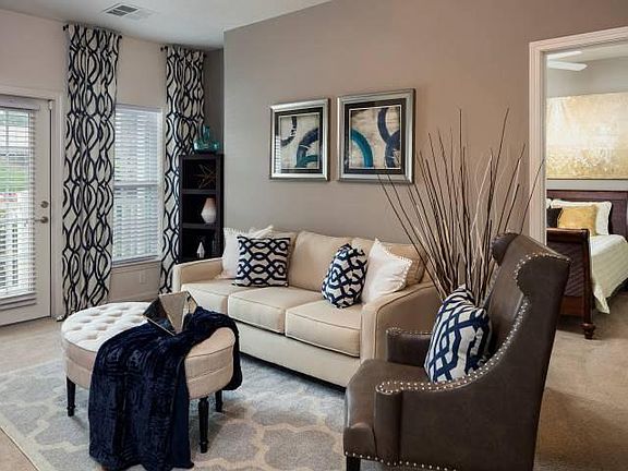 3rd image of 3440 NE Akin Blvd APT 111