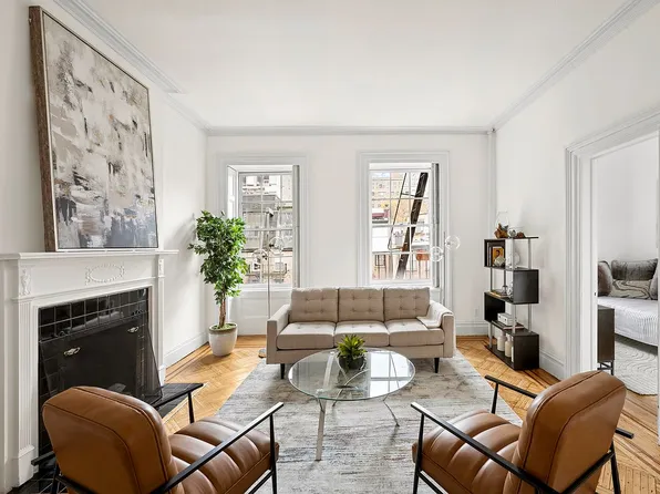 31 Gramercy Park S APT 3B, New York, NY 10003