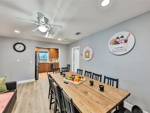 4th image of 2114 Plunkett Ct