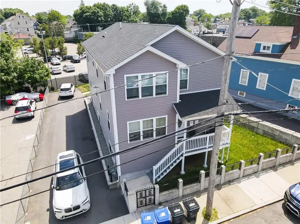 172 Baker St, Providence, RI 02905