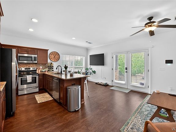 4th image of 2150 3rd Ct APT 401