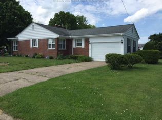 2800 Chandler Dr, Point Pleasant, WV 25550