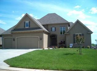 9609 NE 92nd St, Kansas City, MO 64157
