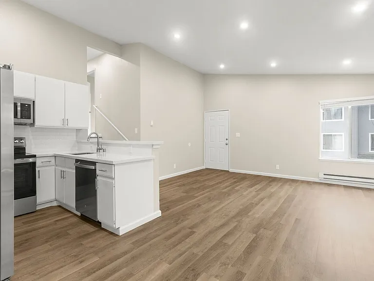 Redwood Creek Villas — Photo 26