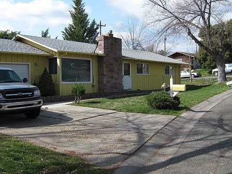 2nd image of 907 Northridge Dr