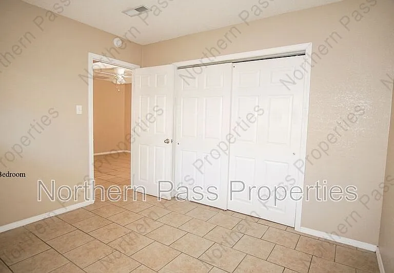 8604 Lawson St #4 — Photo 7